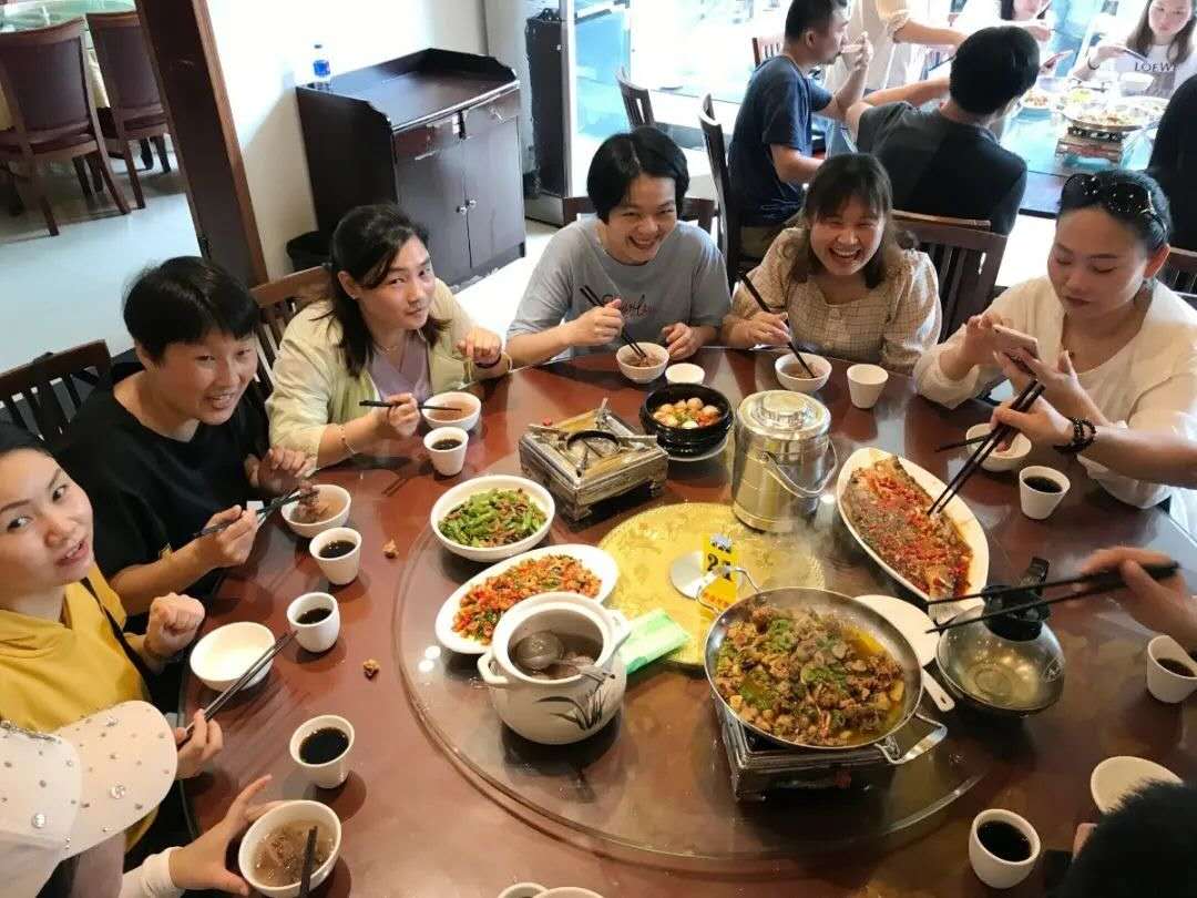远程监控,报警巡逻,清机加钞,清分整点,凭证寄库,头寸箱寄库,商铺安保,智能家居 远程监控,报警巡逻,清机加钞,清分整点,凭证寄库,头寸箱寄库,商铺安保,智能家居